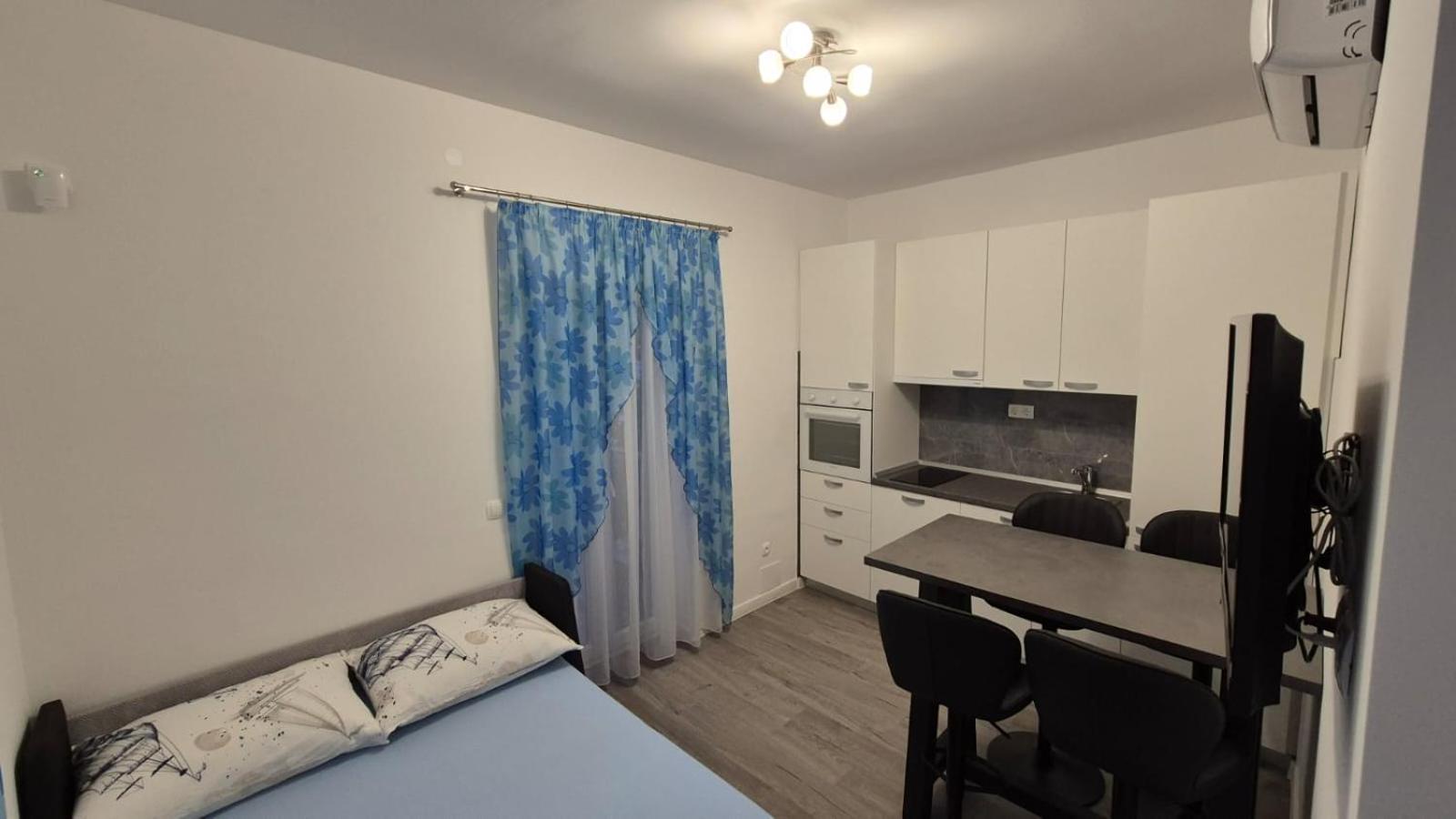 Apartments Sea Star Kastela Ngoại thất bức ảnh