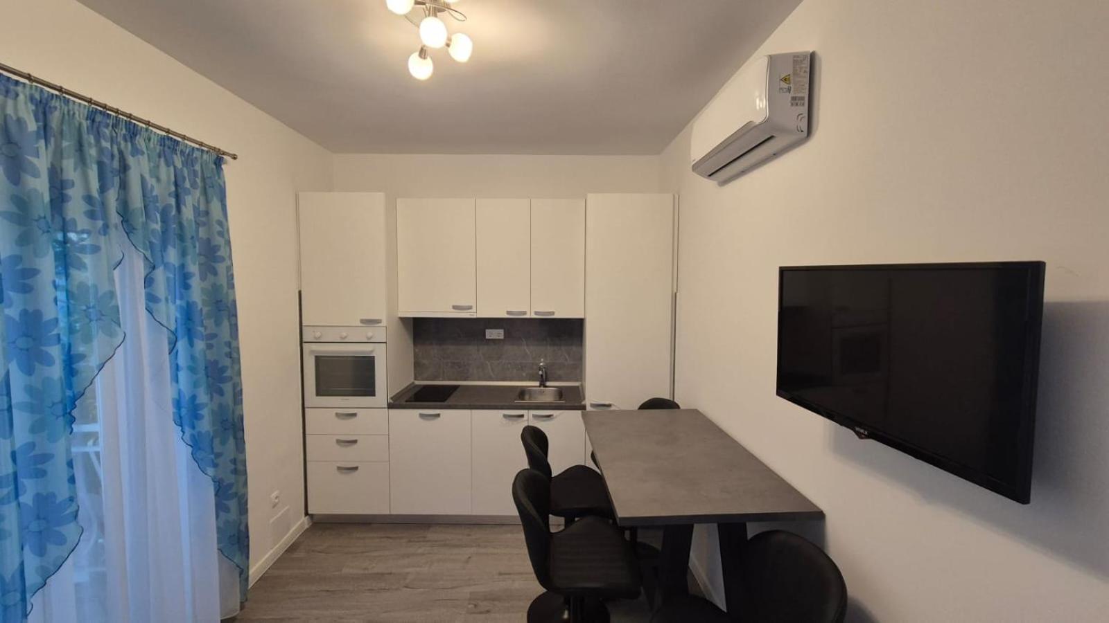 Apartments Sea Star Kastela Ngoại thất bức ảnh