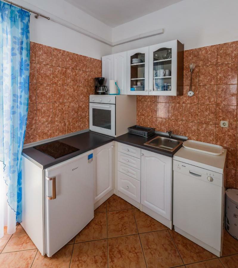 Apartments Sea Star Kastela Ngoại thất bức ảnh